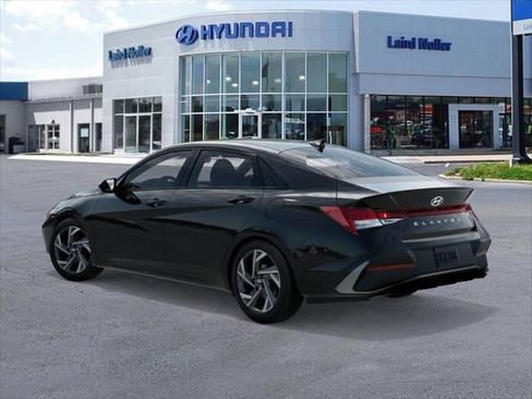 New 2026 Hyundai Elantra SEL Sport Premium FWD image 5