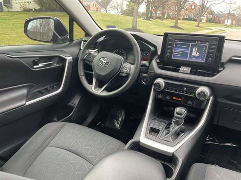Used 2019 Toyota RAV4 XLE w/ Convenience Package image 53