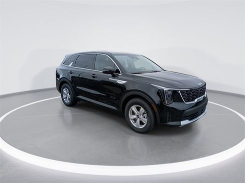 New 2026 Kia Sorento LX image 2
