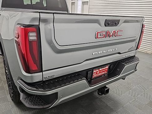 New 2026 GMC Sierra 2500 Denali w/ Denali Reserve Package image 7