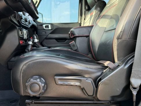 Used 2018 Jeep Wrangler Unlimited Rubicon AWD/4WD image 10