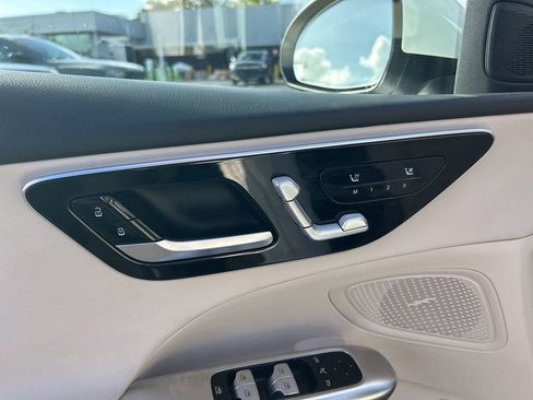 Used 2025 Mercedes-Benz C 300 Sedan image 37