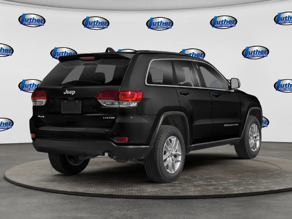 Used 2020 Jeep Grand Cherokee Altitude AWD/4WD image 2