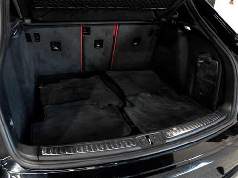 Used 2017 Porsche Macan Turbo image 54