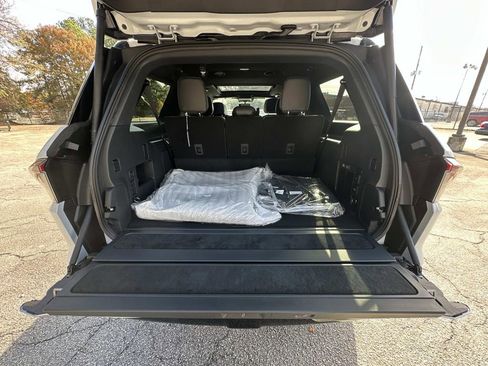 New 2025 Lincoln Navigator L Reserve w/ Jet Appearance Package image 21