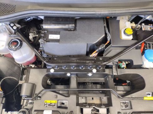 Used 2022 Volkswagen ID.4 Pro S image 8