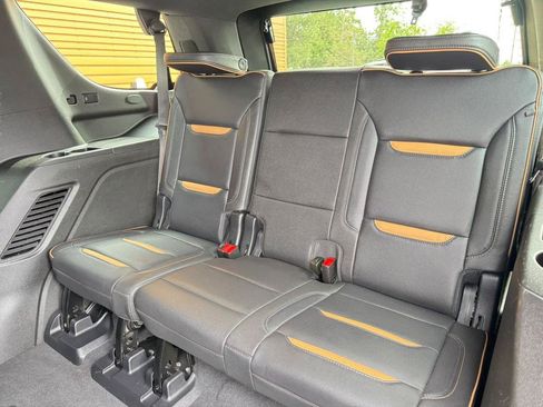 Used 2022 GMC Yukon AT4 AWD/4WD image 25