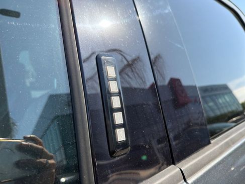 Used 2018 Ford F150 Lariat image 12