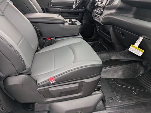 New 2026 RAM 3500 Tradesman w/ Chrome Appearance Group A image 25