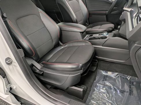 Used 2024 Ford Escape ST-Line w/ Tech Pack #1 AWD/4WD image 29