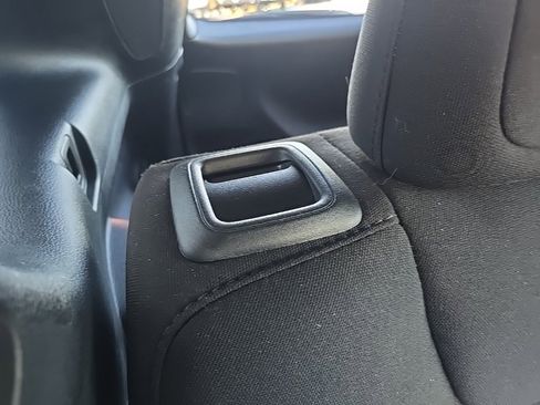 Used 2021 Jeep Cherokee Latitude image 84