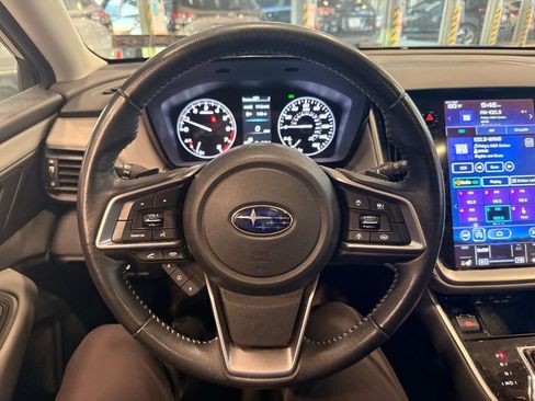 Used 2022 Subaru Outback Premium image 12