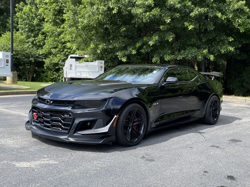 Used 2020 Chevrolet Camaro ZL1 RWD image 5