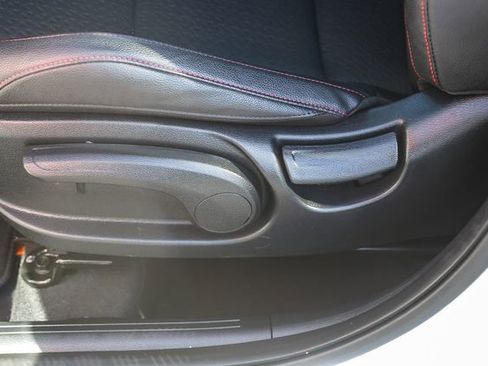 Certified 2025 Kia Soul GT-Line image 23