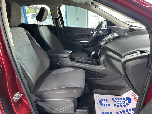 Used 2018 Ford Escape SE image 24