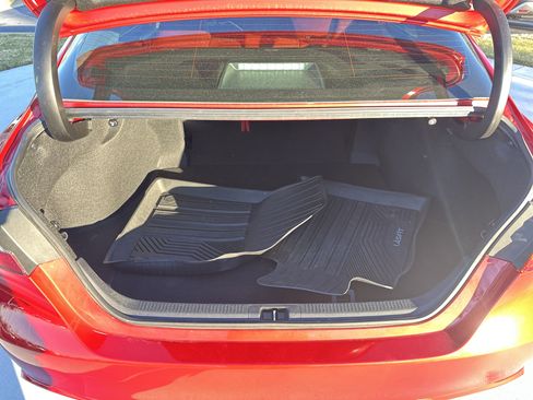 Certified 2022 Toyota Camry SE image 31