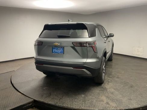 New 2026 Chevrolet Equinox LT image 7