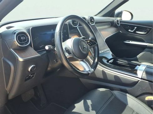 Used 2023 Mercedes-Benz GLC 300 4MATIC image 8