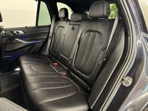 Used 2021 BMW X5 M50i AWD/4WD image 42