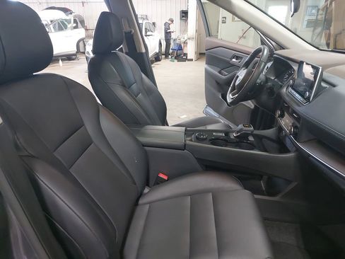 Certified 2023 Nissan Rogue SV w/ SV Premium B Package AWD/4WD image 10