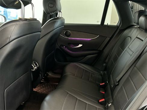Used 2021 Mercedes-Benz GLC 300 GLC 300 image 21