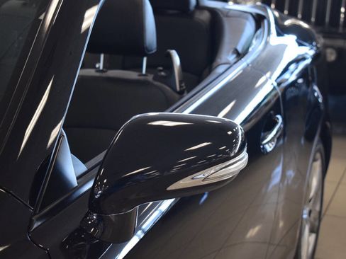 Used 2013 Lexus IS 350C Base 2dr Convertible w/ Luxury Pkg image 22