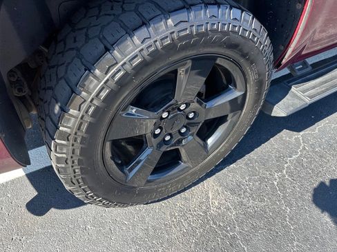 Used 2007 Chevrolet Tahoe LTZ w/ LTZ Preferred Equipment Group image 12