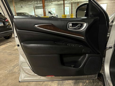 Used 2015 INFINITI QX60 Luxe w/ Deluxe Touring Package AWD/4WD image 33