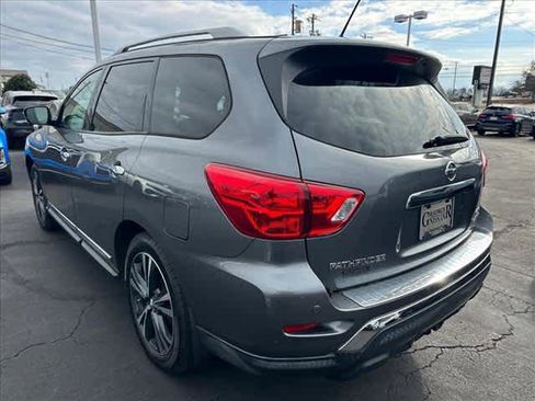 Used 2017 Nissan Pathfinder Platinum w/ Family Entertainment Package image 5