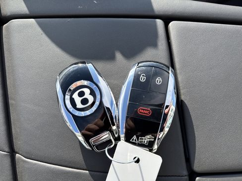 Used 2022 Bentley Continental GT Speed image 28