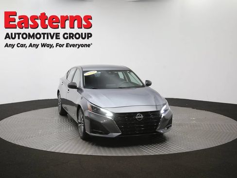 Used 2024 Nissan Altima 2.5 SV FWD image 50