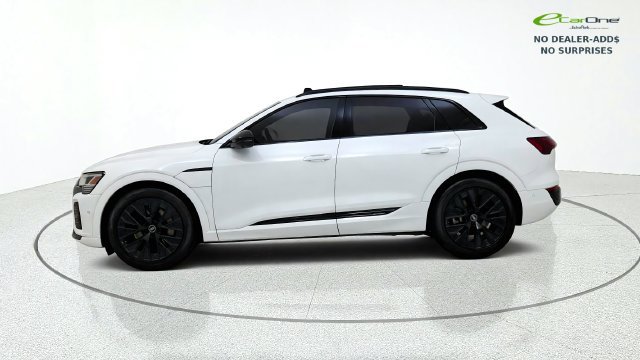 Used 2024 Audi Q8 e-tron Prestige w/ Prestige Package AWD/4WD image 4