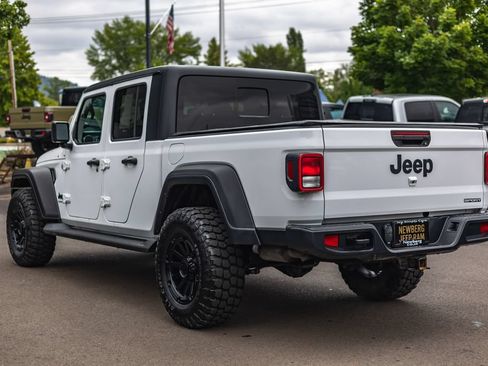 Used 2020 Jeep Gladiator Sport w/ Quick Order Package 24S AWD/4WD image 13