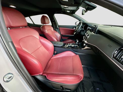 Used 2023 Kia Stinger GT-Line w/ Sun & Sound Package image 28