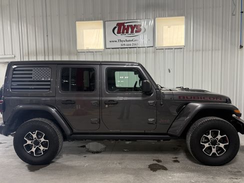Used 2021 Jeep Wrangler Unlimited Rubicon AWD/4WD image 3