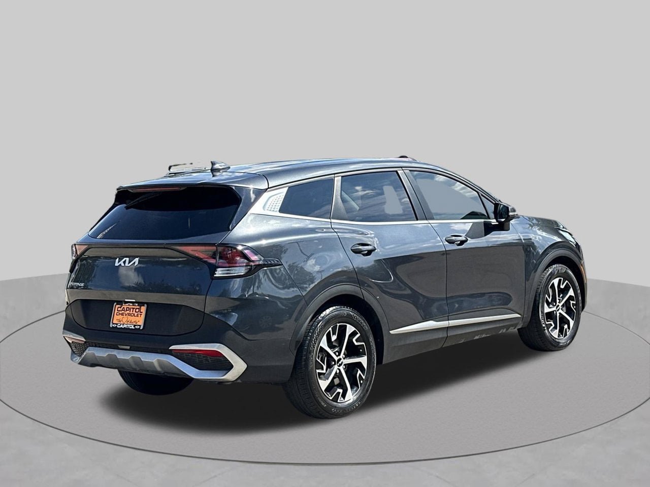 Used 2024 Kia Sportage EX FWD image 5