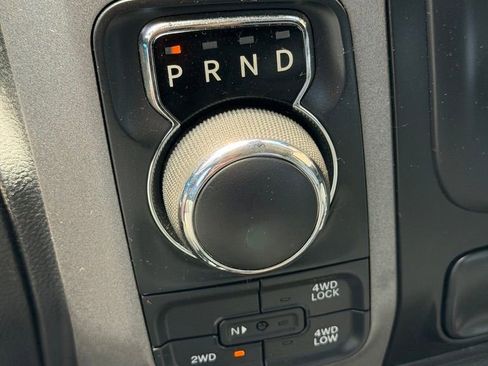 Used 2018 RAM 1500 Express w/ Express Value Package AWD/4WD image 38