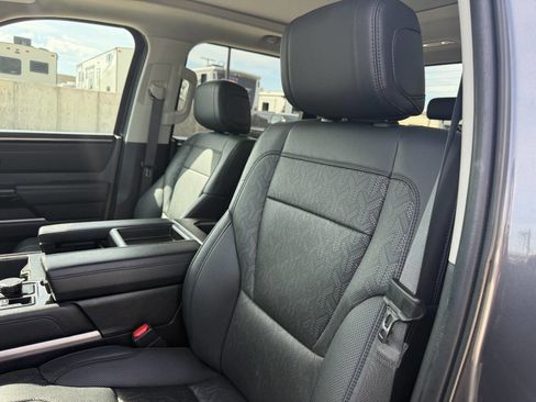 Used 2024 Toyota Tundra Limited AWD/4WD image 22