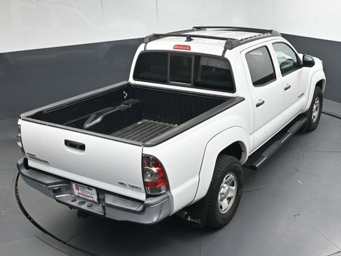 Used 2014 Toyota Tacoma Base image 35