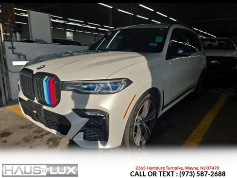 Used 2021 BMW X7 M50i AWD/4WD image 3