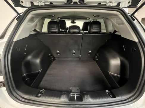 Used 2022 Jeep Compass Latitude image 14