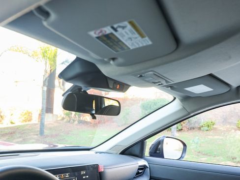 New 2026 Nissan Kicks SV image 13