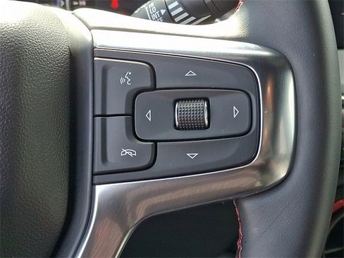 Used 2025 Chevrolet Blazer RS image 18