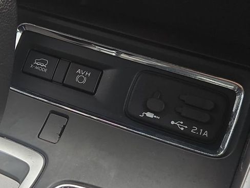 Used 2020 Subaru Ascent Premium w/ Convenience Package image 29