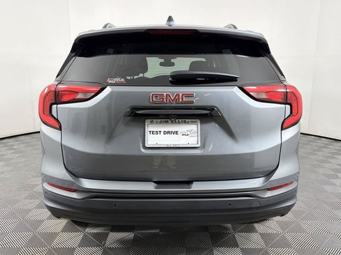 Used 2020 GMC Terrain SLE w/ Driver Convenience Package FWD image 5