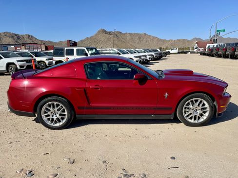 Used 2012 Ford Mustang Premium RWD image 8