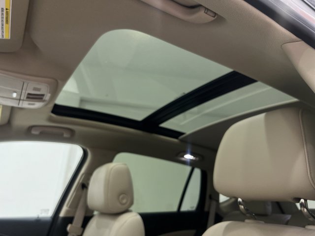 Certified 2017 Buick Envision Essence FWD image 18