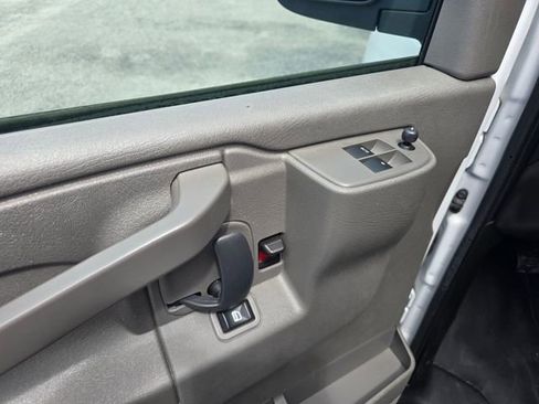 Used 2024 GMC Savana 2500 w/ Driver Convenience Package RWD image 12