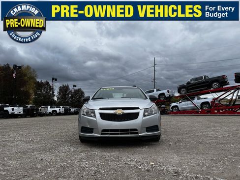 Used 2014 Chevrolet Cruze LS image 4