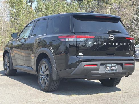 Used 2024 Nissan Pathfinder S AWD/4WD image 23
